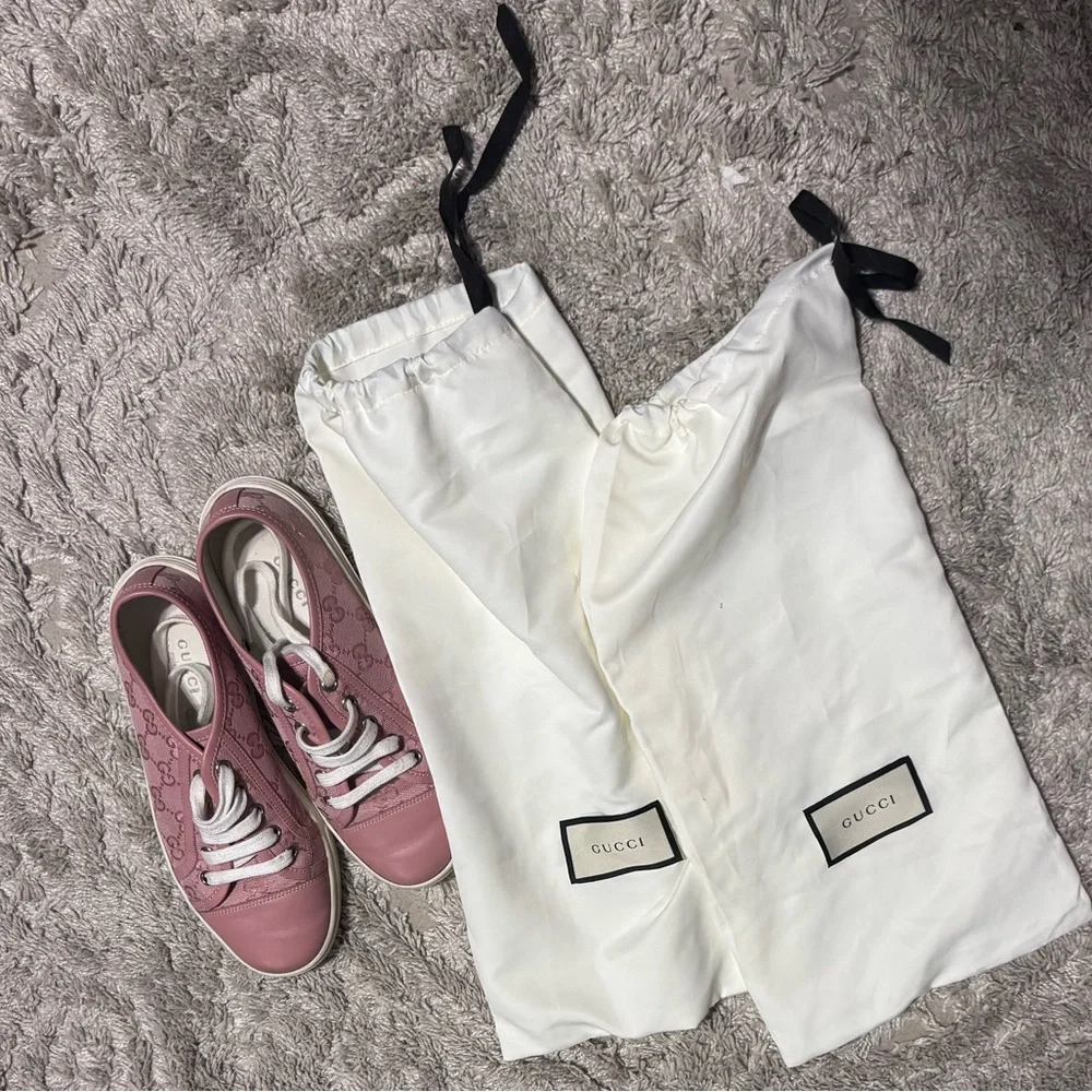 Gucci Women's Pink Lace-Up Sneakers - Picture 6 of 6